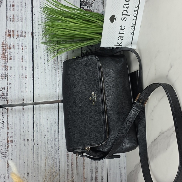 KATE SPADE BLACK PEBBLED LEATHER FLAP SHOULDER‎ CRPSSBODY BAG GUC - Picture 4 of 9